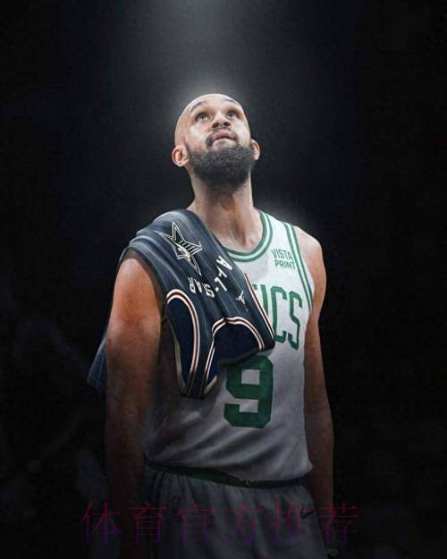 德里克-怀特半场7中0,三分3中0得到2分5篮板2助攻2盖帽 德里克-怀特半场7中0,三分3中0得到2分5篮板2助攻2盖帽